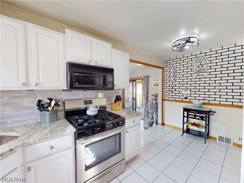 1554 Rush Road, Wickliffe, OH 44092 Photo 3