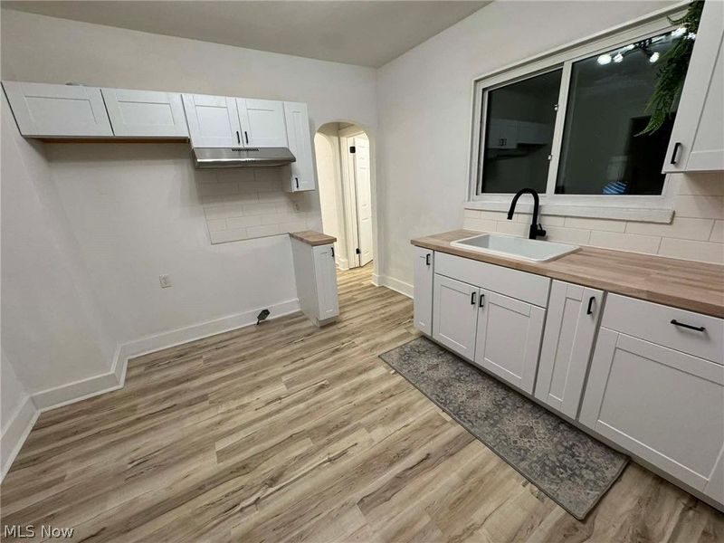 127 Beebe Avenue, Elyria, OH 44035 Photo 12