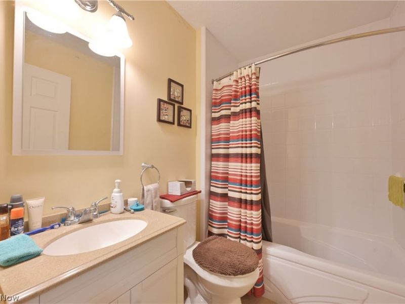 8517 Antlers Trail, North Ridgeville, OH 44039 Photo 28