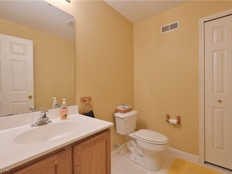 8517 Antlers Trail, North Ridgeville, OH 44039 Photo 32