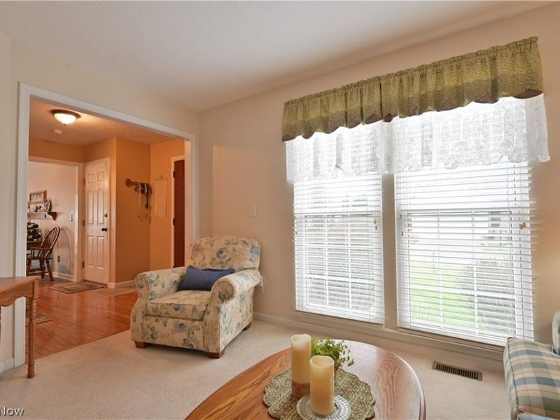 8517 Antlers Trail, North Ridgeville, OH 44039 Photo 5