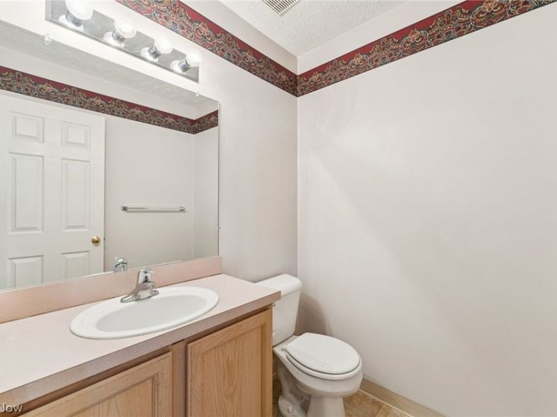 4824 Quarry Lane, Unit 30, Richmond Heights, OH 44143 Photo 22