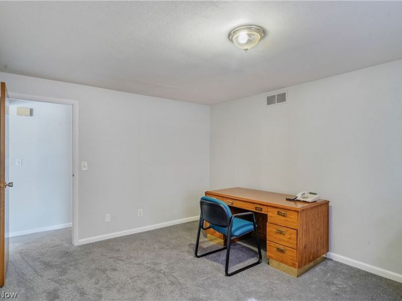 500 E Liberty Street , Youngstown, OH 44505 Photo 22