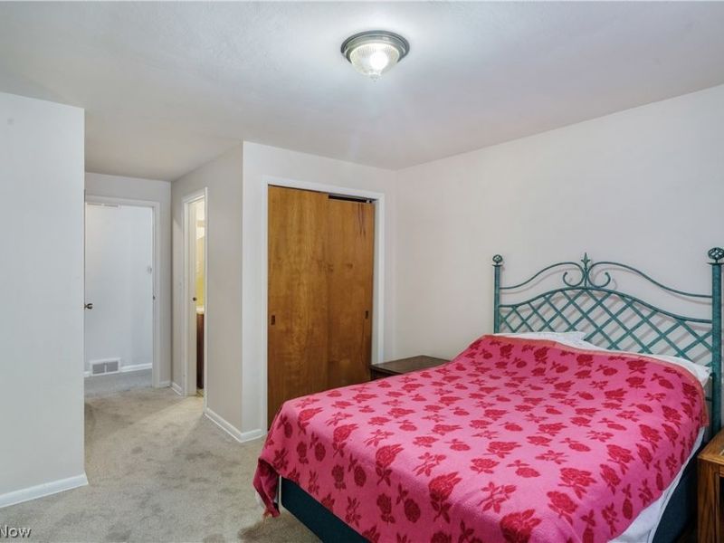 500 E Liberty Street , Youngstown, OH 44505 Photo 26