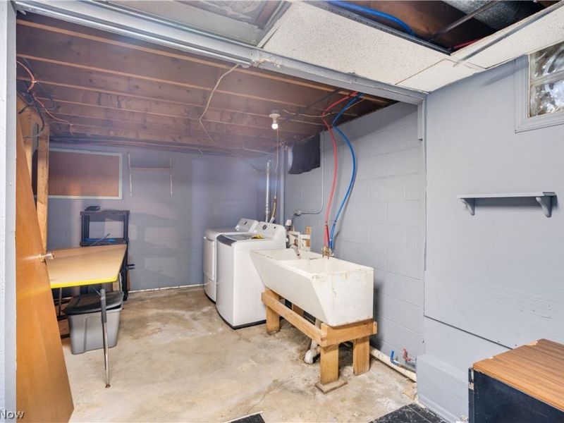 500 E Liberty Street , Youngstown, OH 44505 Photo 38