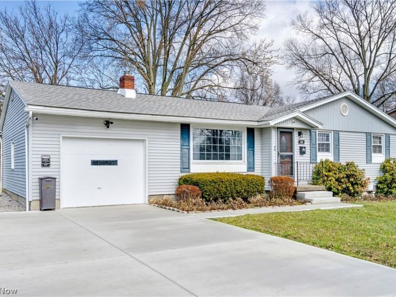 500 E Liberty Street , Youngstown, OH 44505 Photo 4