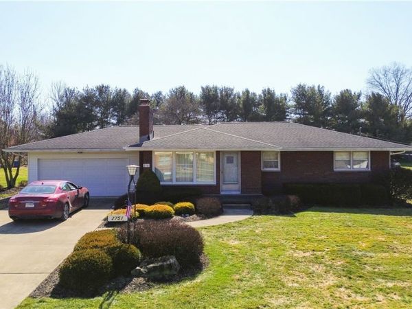 2751 Saginaw Drive , Poland, OH 44514