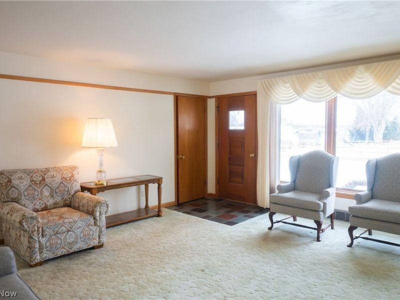 2751 Saginaw Drive, Poland, OH 44514 Photo 4