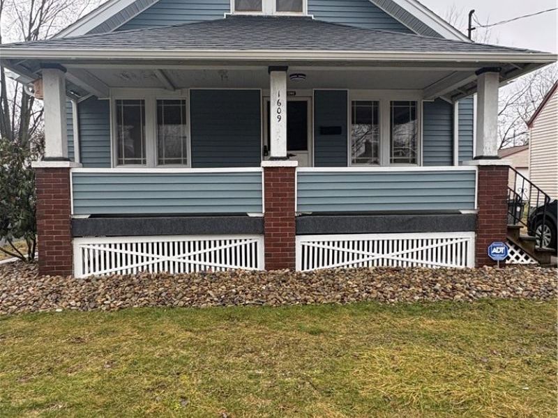 1609 Medford Avenue , Youngstown, OH 44509 Photo 1