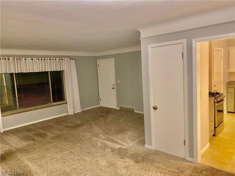 8418 Kenton Avenue, Parma, OH 44129 Photo 6