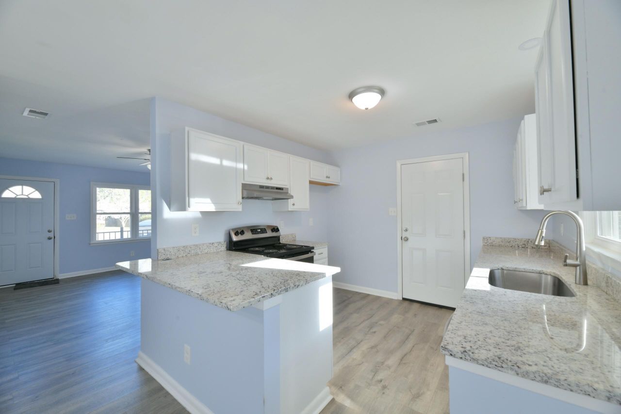 109 Tupelo Street Photo 9