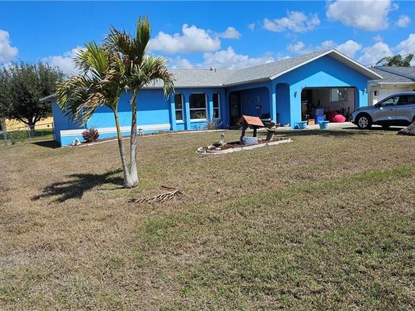 229 SE 3rd TER , CAPE CORAL, FL 33990