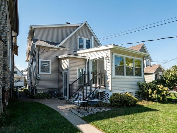 3156 S Kinnickinnic AVENUE, Milwaukee, WI 53207