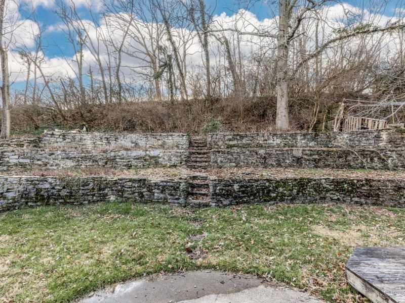 723 Wilbud Drive, Cincinnati, OH 45205 Photo 6