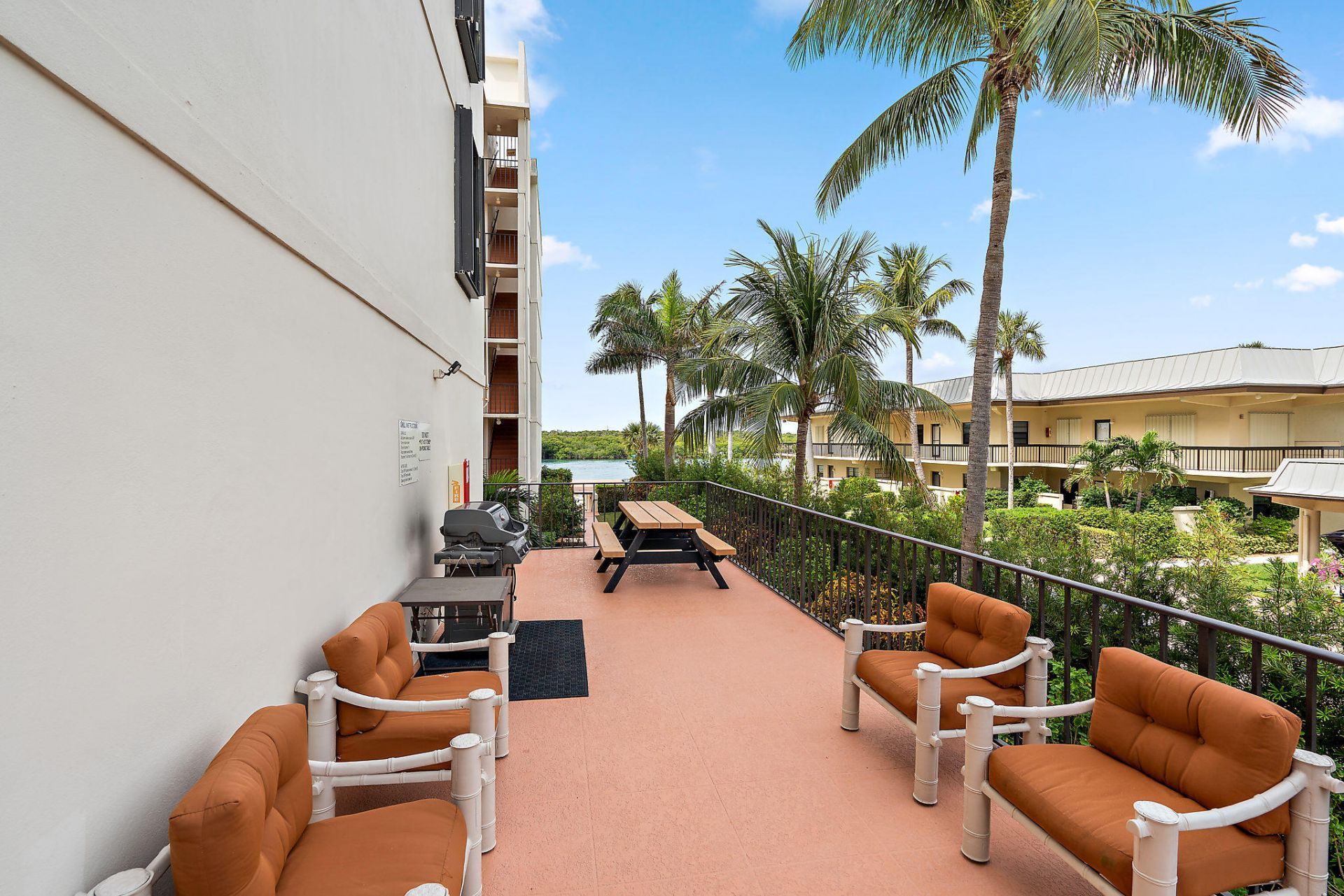 225 Beach Road, Unit 401, Tequesta, FL 33469 Photo