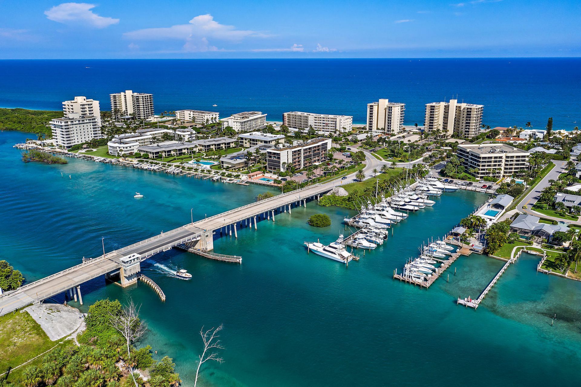 225 Beach Road, Unit 401, Tequesta, FL 33469 Photo