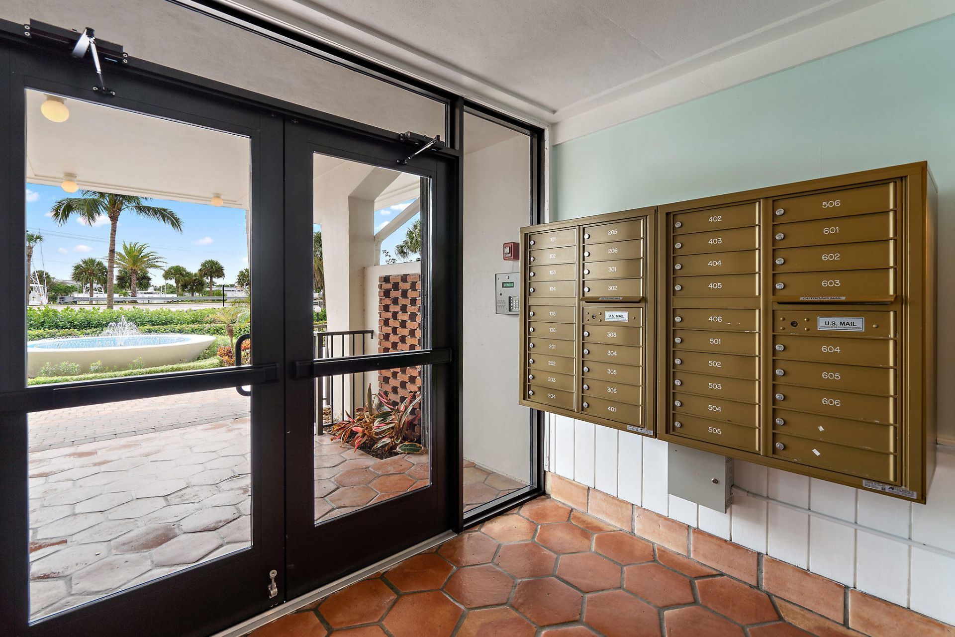 225 Beach Road, Unit 401, Tequesta, FL 33469 Photo