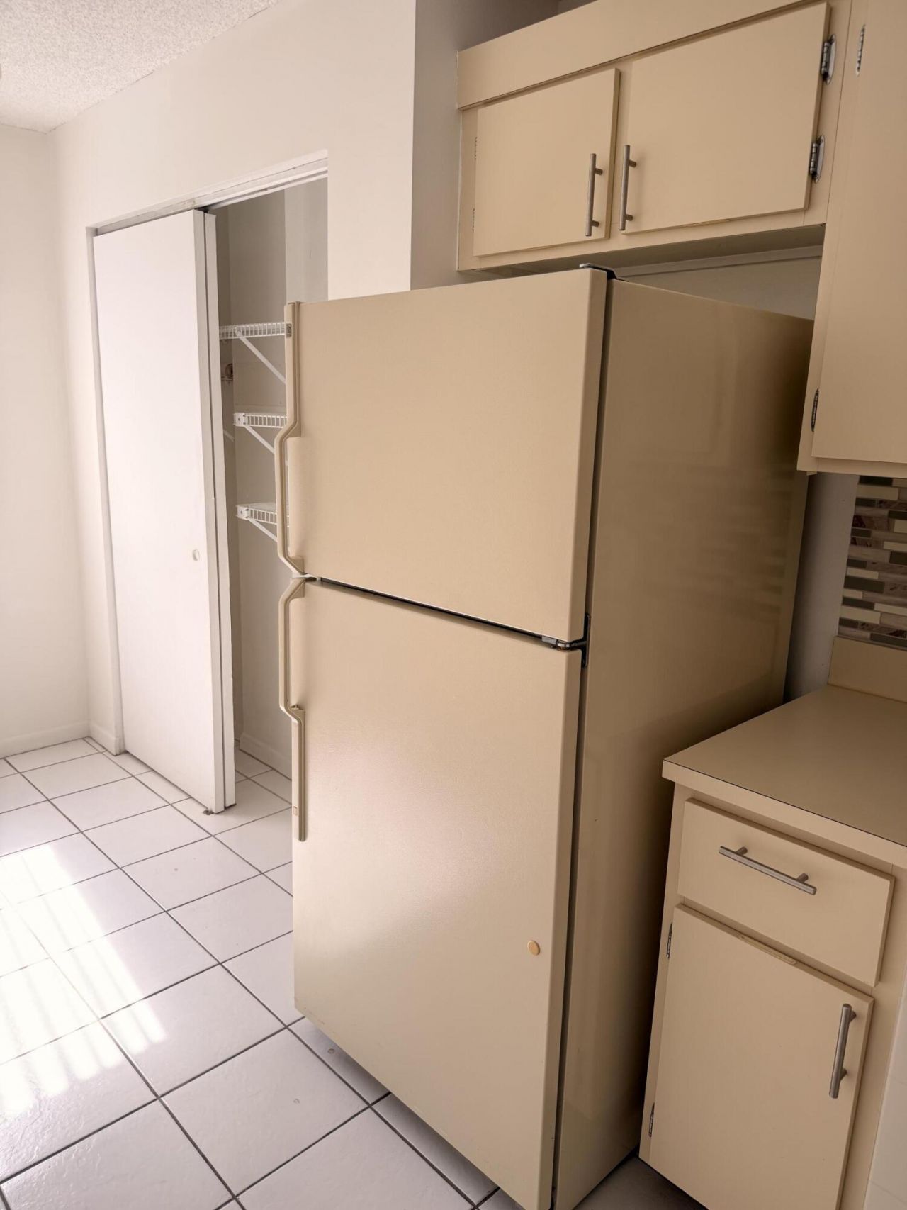 3146 Via Ponciana, Unit 301, Lake Worth, FL 33467 Photo