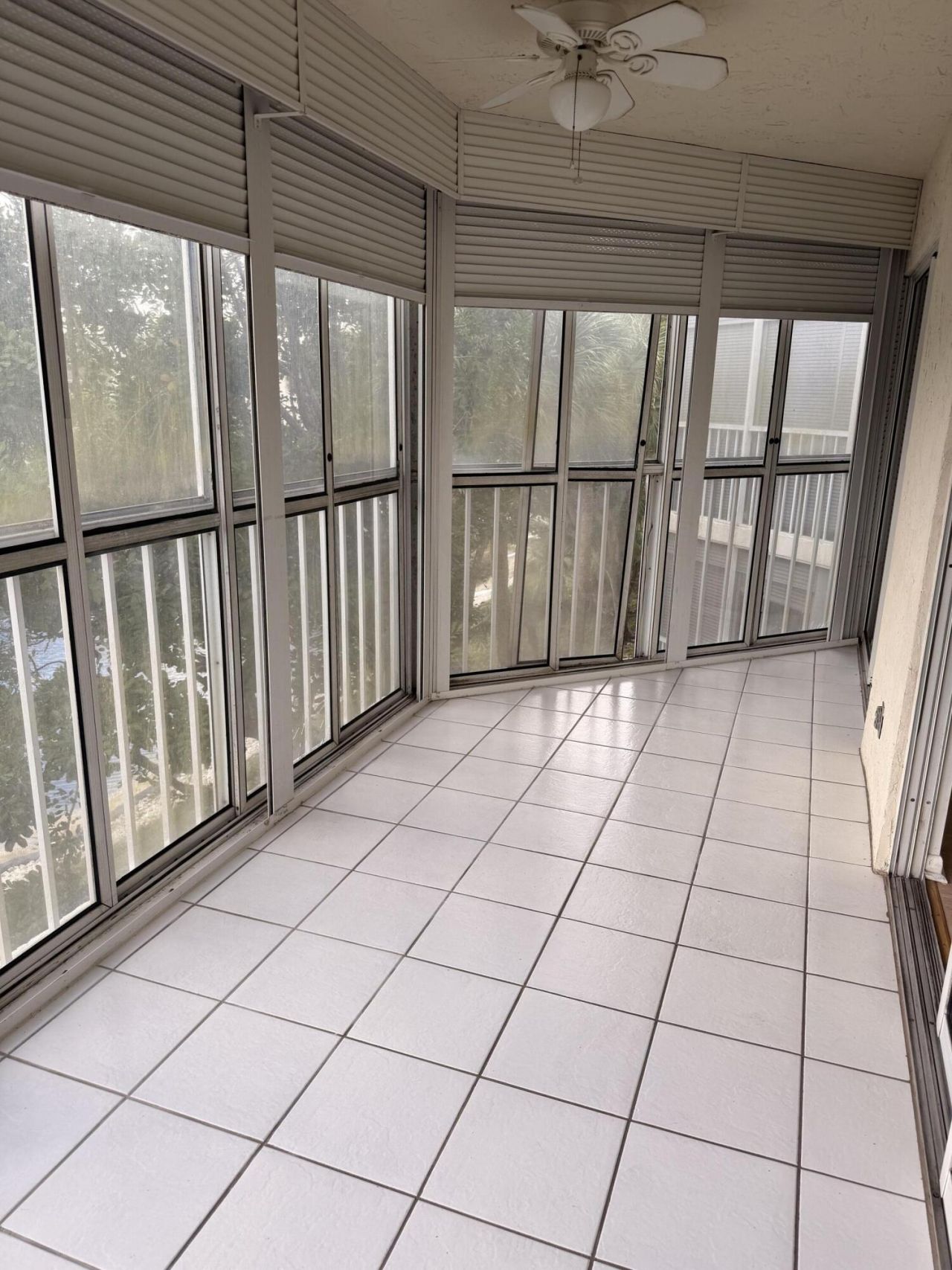 3146 Via Ponciana, Unit 301, Lake Worth, FL 33467 Photo