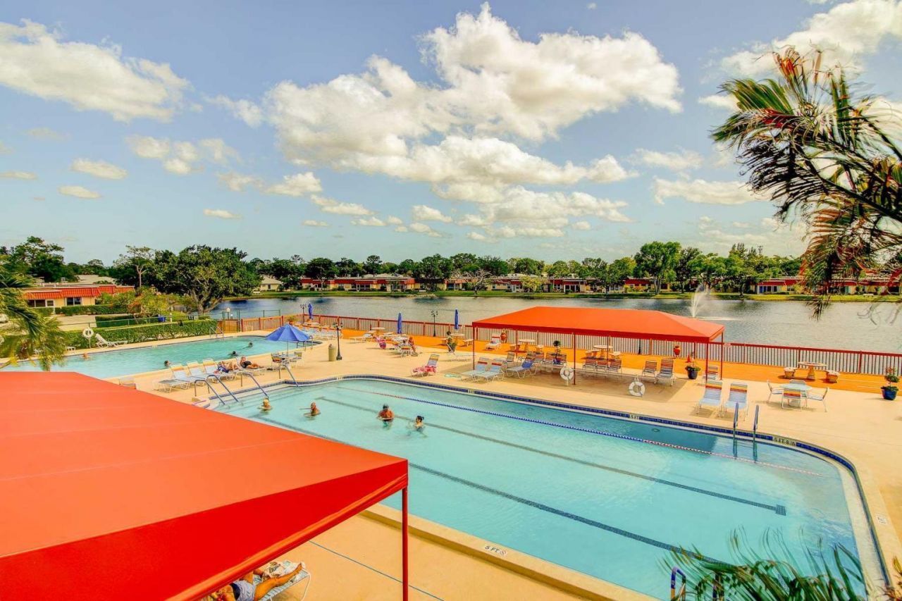 714 Nantucket Circle, Unit B, Lake Worth, FL 33467 Photo