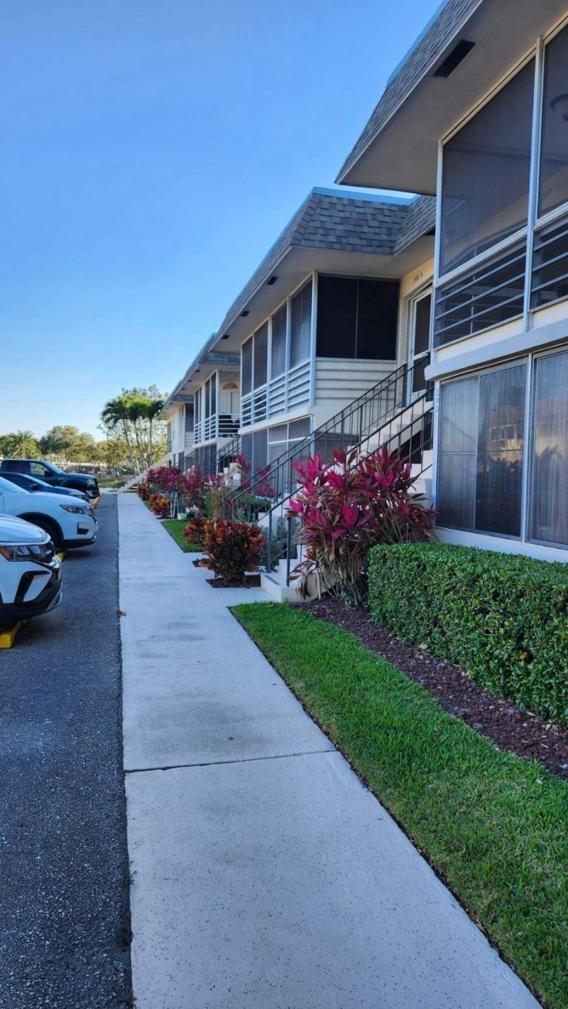 200 Stratford O, West Palm Beach, FL 33417 Photo