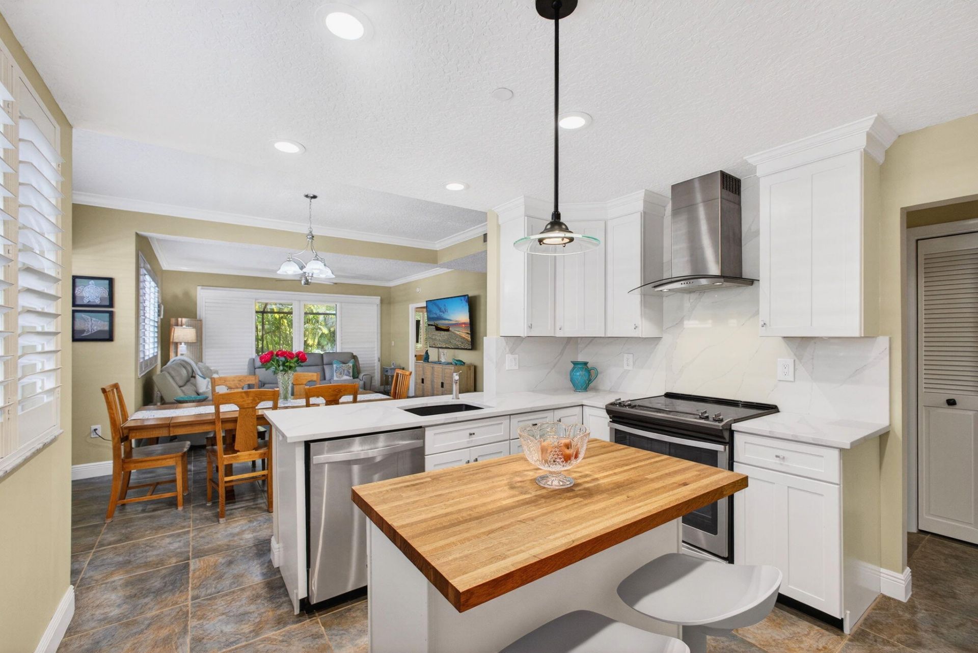 911 Oak Harbour Drive, Juno Beach, FL 33408 Photo