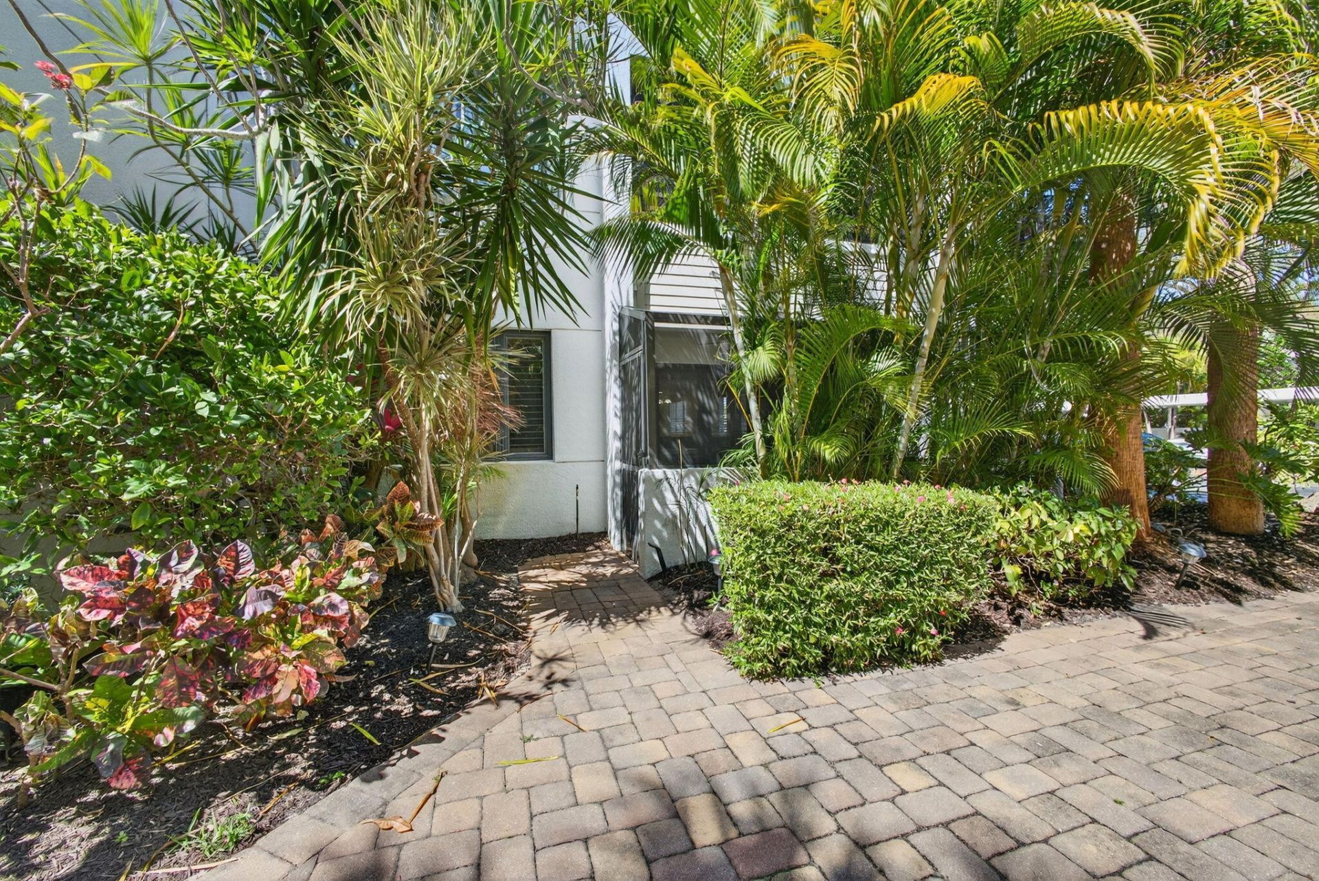 911 Oak Harbour Drive, Juno Beach, FL 33408 Photo