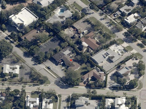 202 Palm Court, Delray Beach, FL 33444