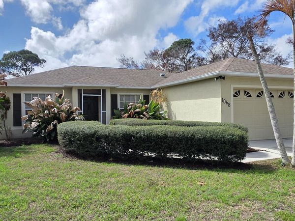 1068 SE Prineville Street, Port St. Lucie, FL 34983