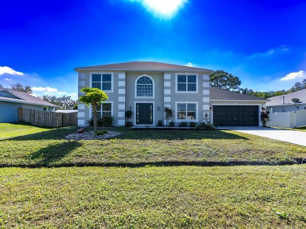 2056 SW Grant Avenue, Port St. Lucie, FL 34953