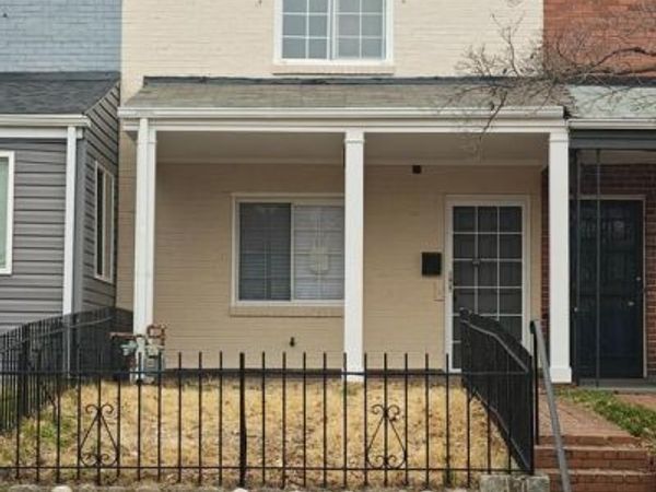 220 33RD STREET NE, WASHINGTON, DC 20019