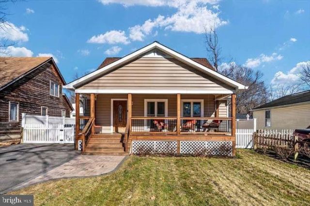 1176 Spruce Avenue, Shady Side, MD 20764 Main Photo