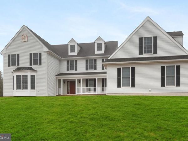 3 MANCHUR COURT, FLEMINGTON, NJ 08822