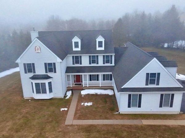 3 MANCHUR COURT, FLEMINGTON, NJ 08822