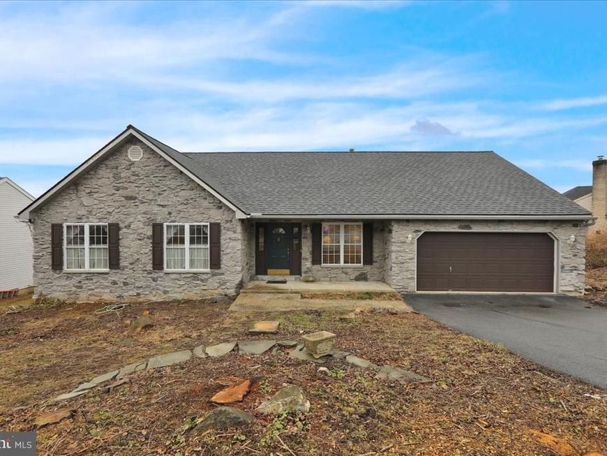 3305 Regency Drive, Reading, PA 19608 Main Photo