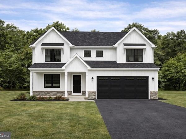 2 STREAM DRIVE, CARLISLE, PA 17013