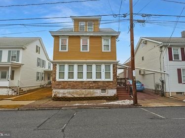310 W LUDLOW STREET, SUMMIT HILL, PA 18250