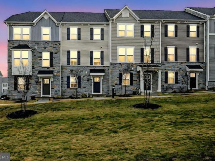 419 Paper Bark Square, Downingtown, PA 19335 Main Photo