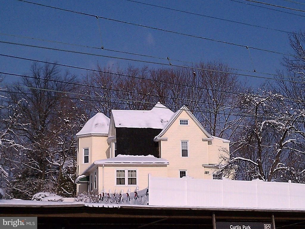 333 OAK AVENUE, SHARON HILL, PA 19079