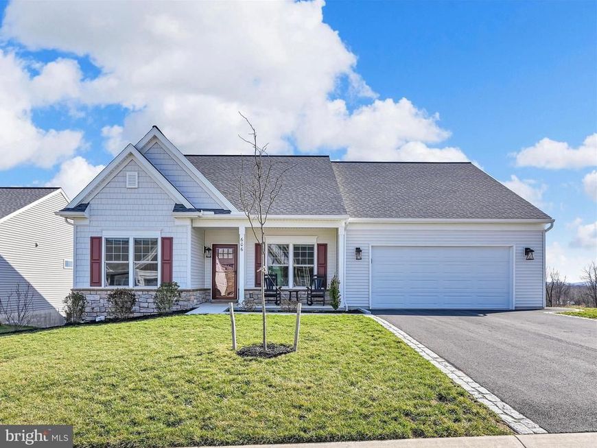 606 Lilliana Drive, Lebanon, PA 17046 Main Photo