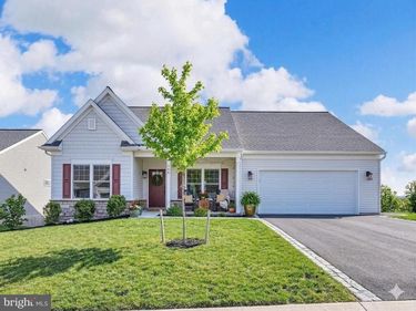 606 LILLIANA DRIVE, LEBANON, PA 17046