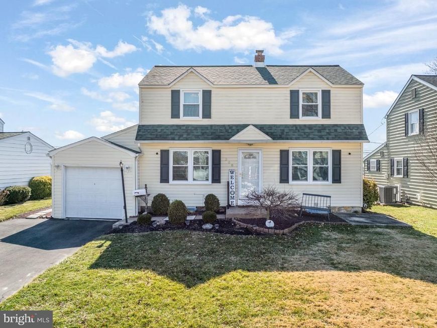 308 Forest Avenue, Willow Grove, PA 19090 Main Photo