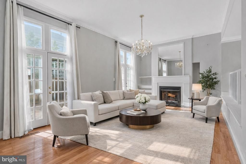 8505 Jeffersonian Court, Vienna, VA 22182 Main Photo