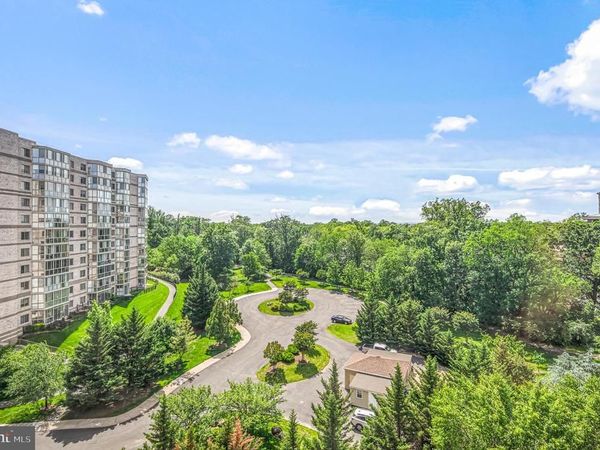 19355 CYPRESS RIDGE TERRACE, Unit 802, LEESBURG, VA 20176