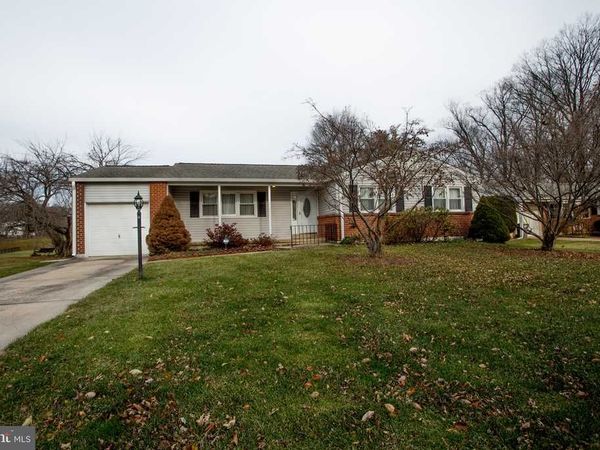 208 WHITEKIRK DRIVE, WILMINGTON, DE 19808