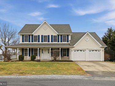 404 FREMONT COURT , BERRYVILLE, VA 22611