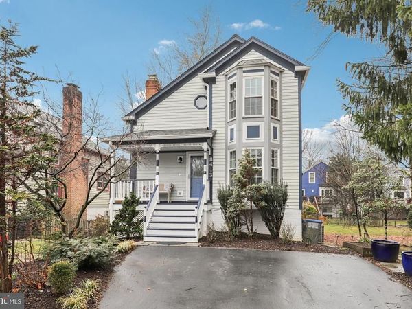 8413 HOLLIS LANE, VIENNA, VA 22182