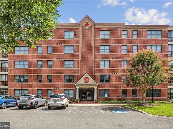 604 MCKINSEY PARK DRIVE, Unit 202, SEVERNA PARK, MD 21146