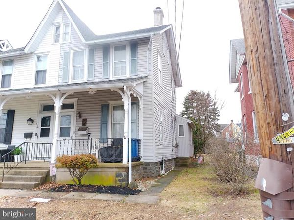 134 S 9TH STREET, QUAKERTOWN, PA 18951