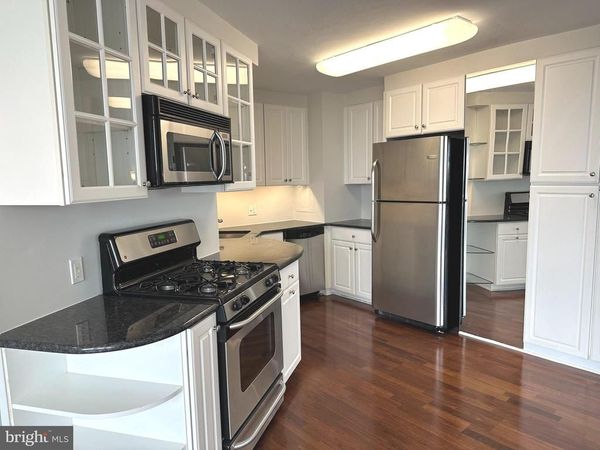 50 BELMONT AVENUE, Unit 916, BALA CYNWYD, PA 19004